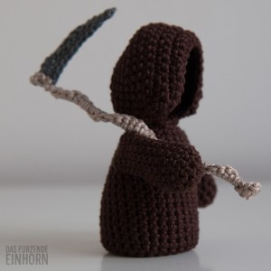 crocheted-death