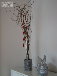 Osterstrauch-Deko-Hase