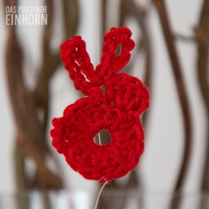 Osterstrauch-Hase-Häkeln