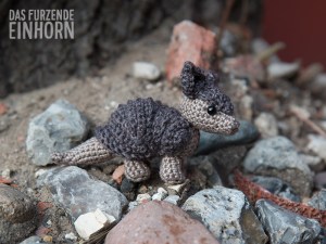 crochet small armadillo